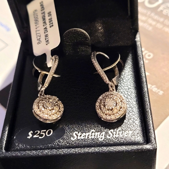 Geniune Diamond leverback earrings   full quarter caret ss NWT - Picture 14 of 17